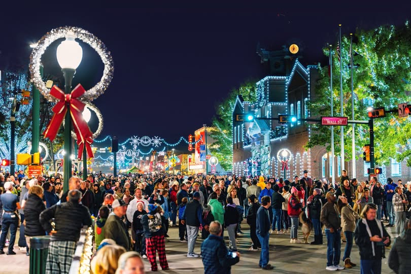 Grapevine - Carol of Lights 11/24